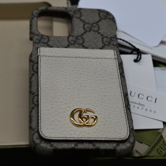 Pre Owned Gucci IPhone 12 Pro Case - Picture 9 of 10